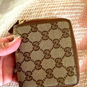 authentic gucci wallet new